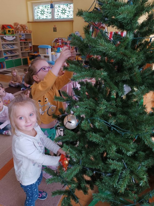 Ubieramy choinkę 