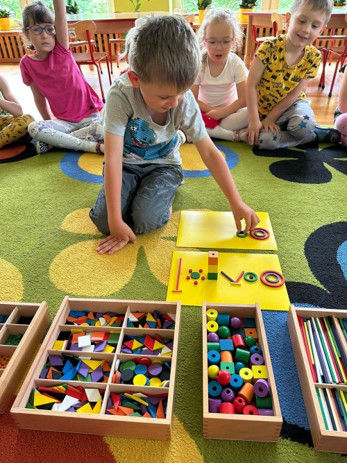 Układanie według wzoru