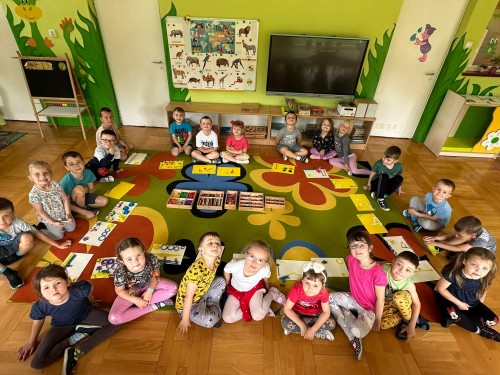 Wakacyjne krajobrazy z darów Froebla